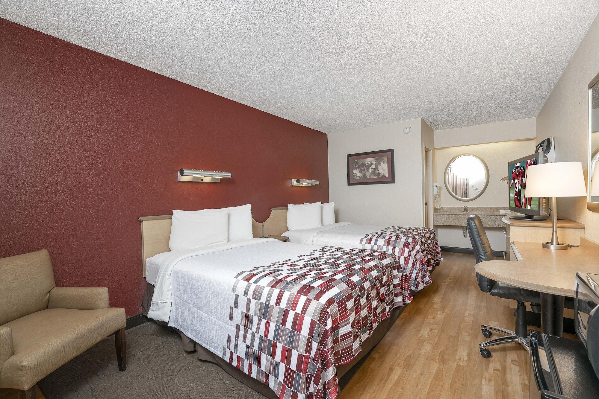 Red Roof Inn Philadelphia - Oxford Valley Лангхорн Экстерьер фото