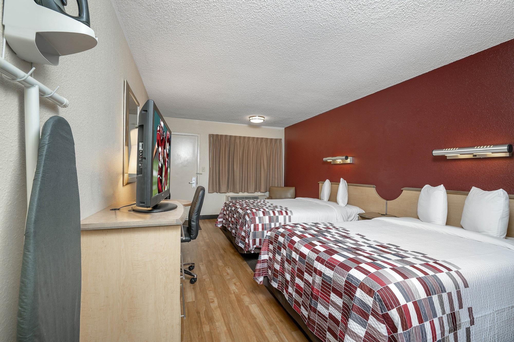 Red Roof Inn Philadelphia - Oxford Valley Лангхорн Экстерьер фото