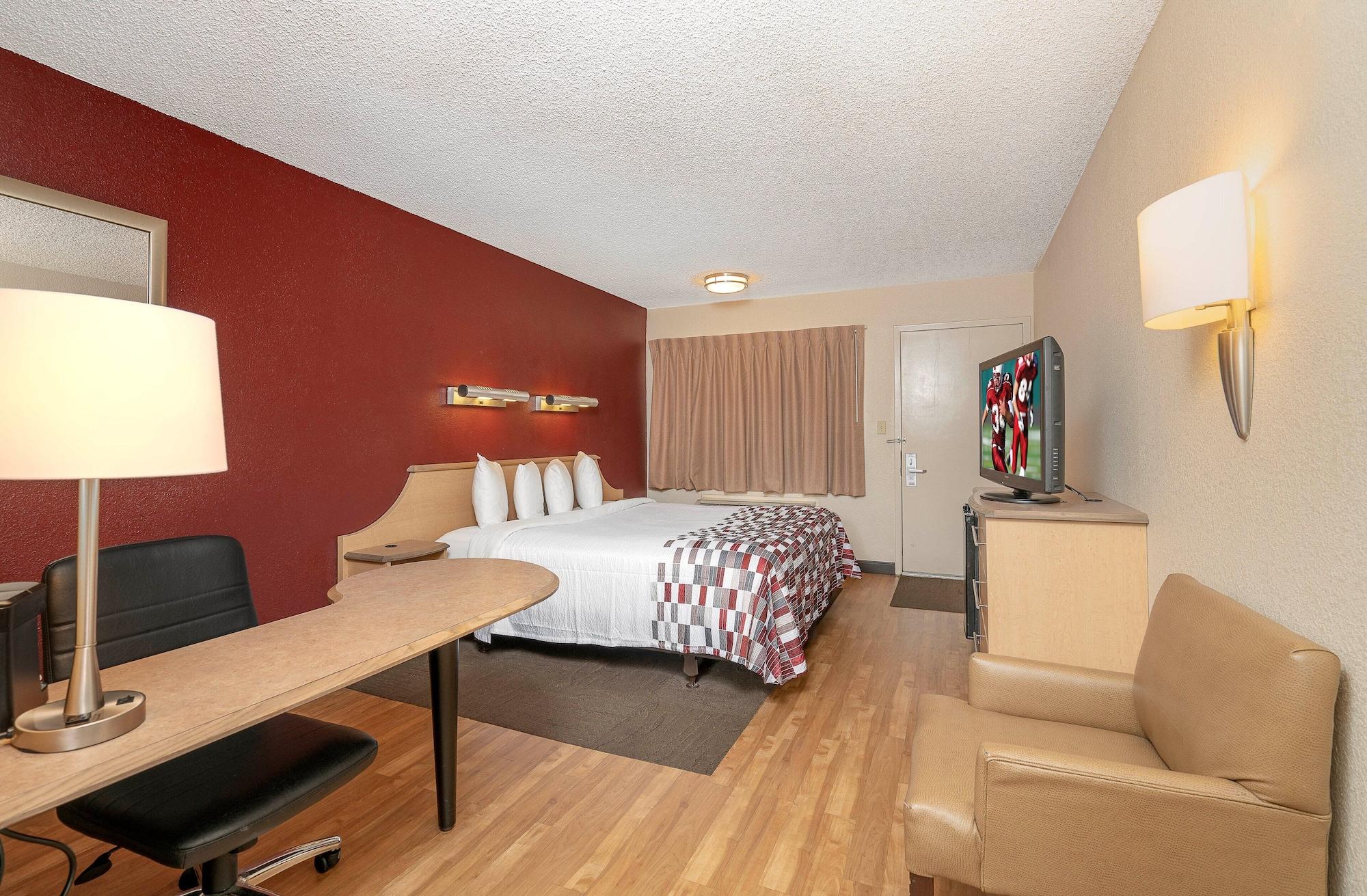 Red Roof Inn Philadelphia - Oxford Valley Лангхорн Экстерьер фото
