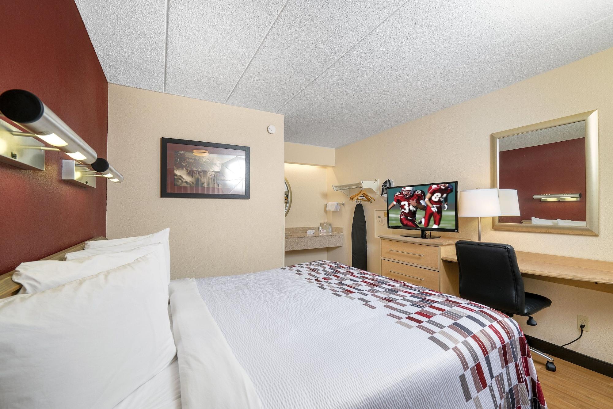 Red Roof Inn Philadelphia - Oxford Valley Лангхорн Экстерьер фото