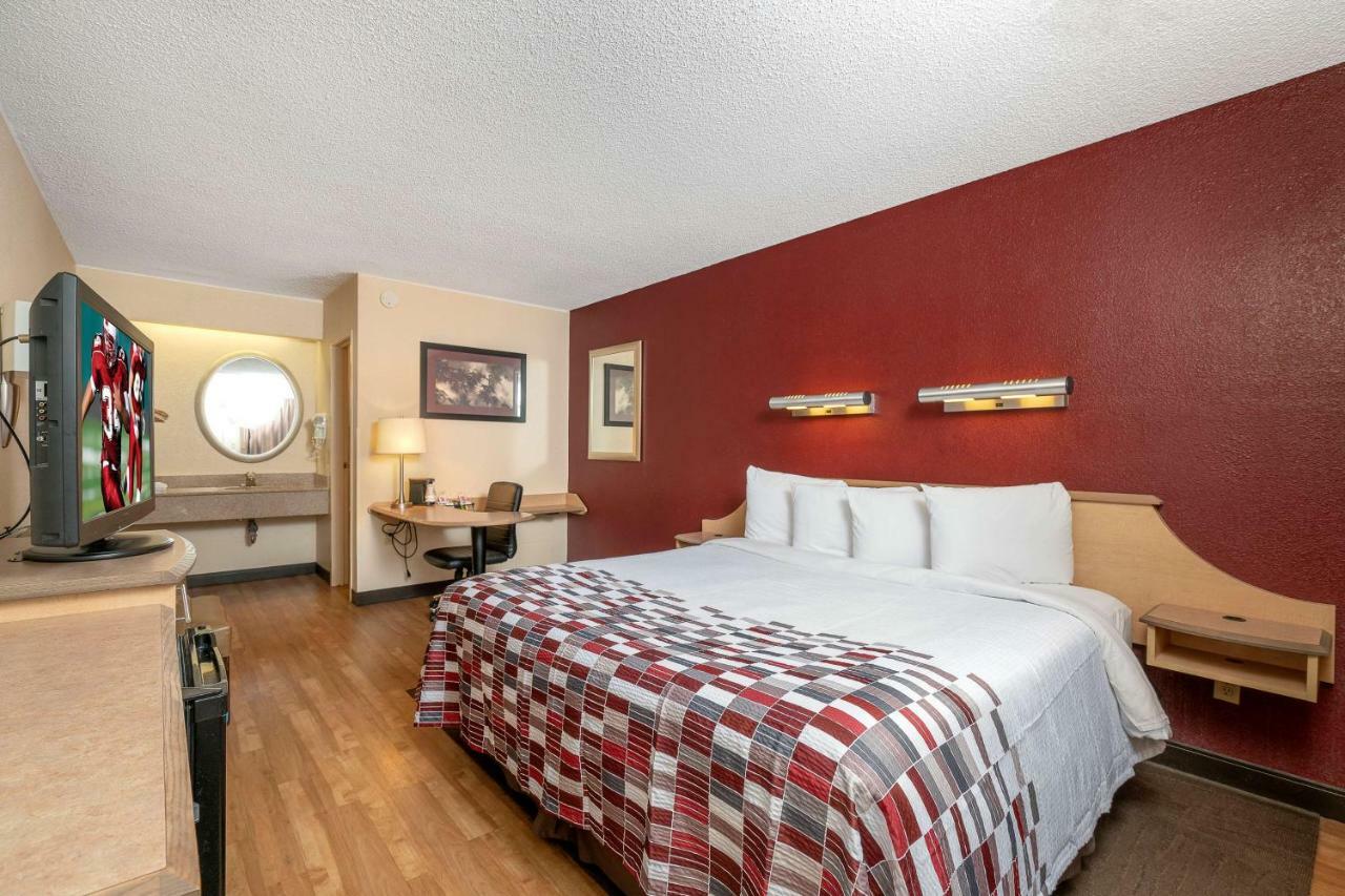 Red Roof Inn Philadelphia - Oxford Valley Лангхорн Экстерьер фото